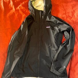 Patagonia Torrentshell Raincoat